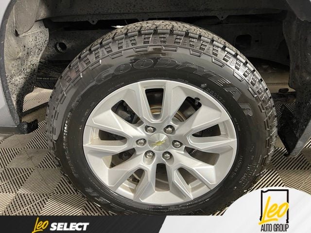 2020 Chevrolet Silverado 1500 4WD Crew Cab Short Bed Custom