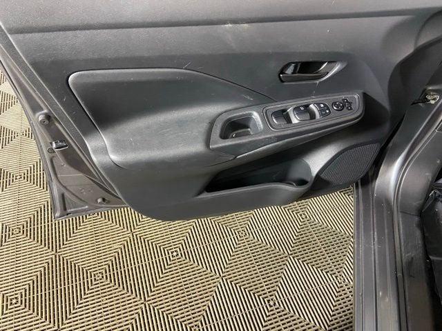 2020 Nissan Versa S Xtronic CVT