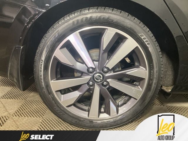 2020 Nissan Versa SR Xtronic CVT