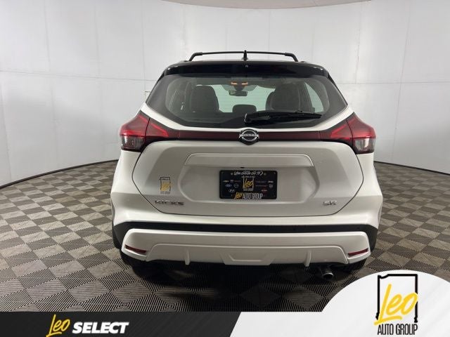 2023 Nissan Kicks SR Xtronic CVT