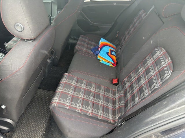 2015 Volkswagen Golf GTI 2.0T S 4-Door