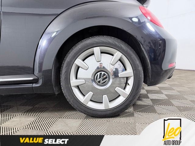 2013 Volkswagen Beetle 2.0T Fender Edition