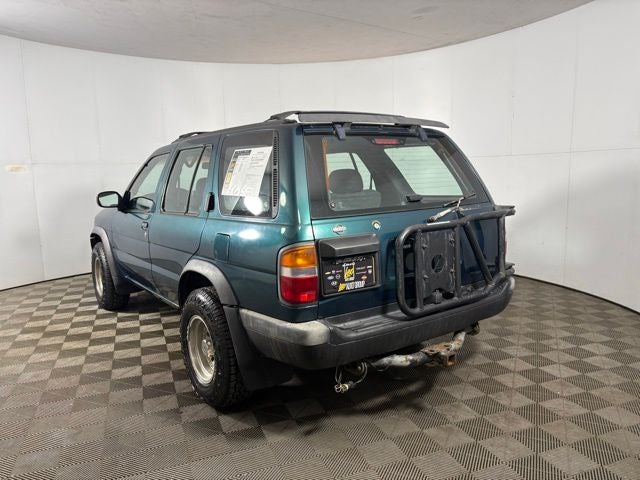 1997 Nissan Pathfinder Base