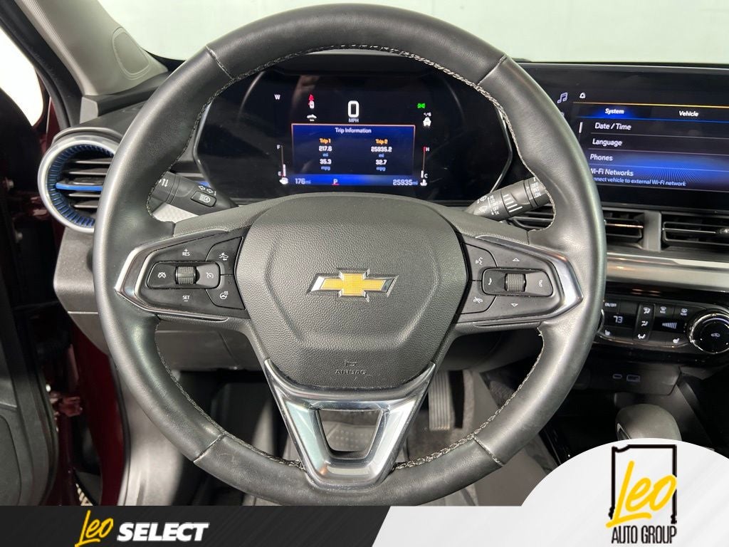 2025 Chevrolet Trax FWD LT