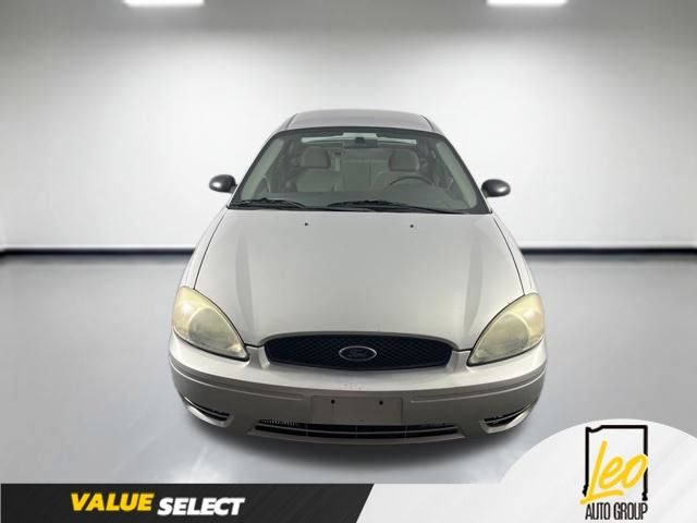 Used 2007 Ford Taurus SE with VIN 1FAFP53U77A124052 for sale in Columbus, IN