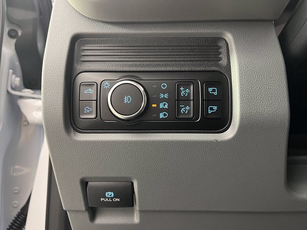 2027 Ford F-250SD XLT