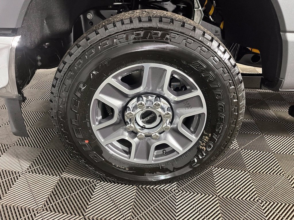 2027 Ford F-250SD Lariat