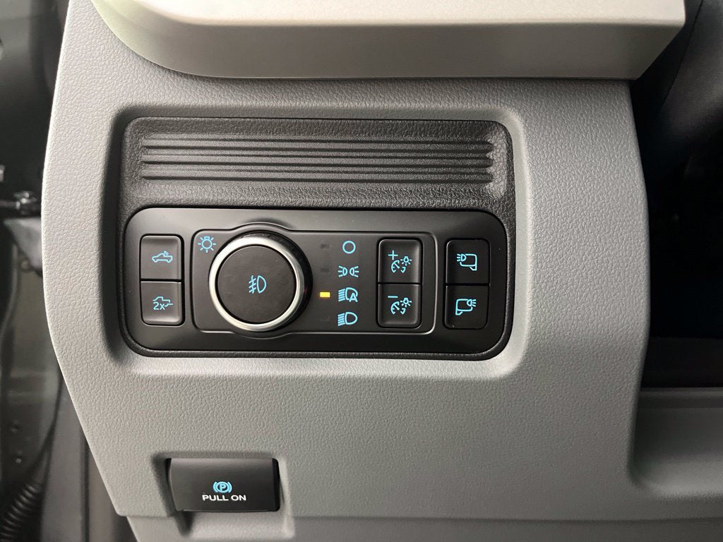 2027 Ford F-250SD XLT