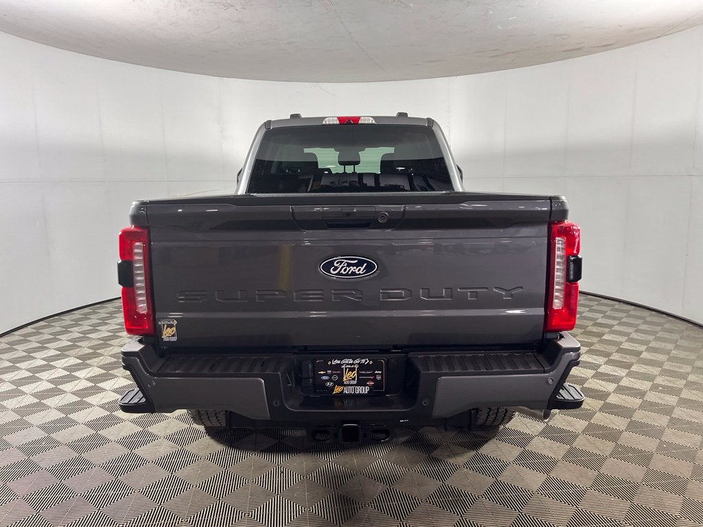 2027 Ford F-250SD XLT