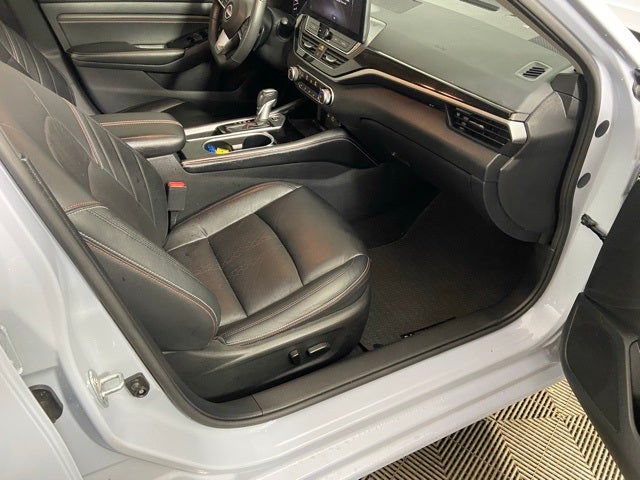 2023 Nissan Altima SR