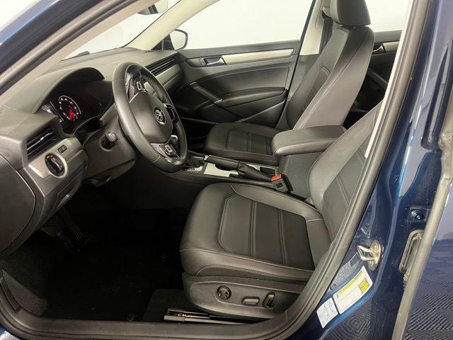 2022 Volkswagen Passat 2.0T SE