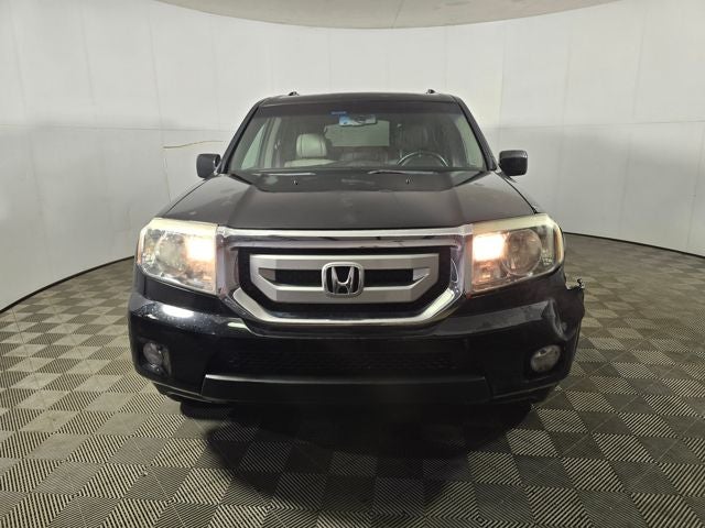 Used 2011 Honda Pilot EX-L with VIN 5FNYF4H62BB013127 for sale in Columbus, IN