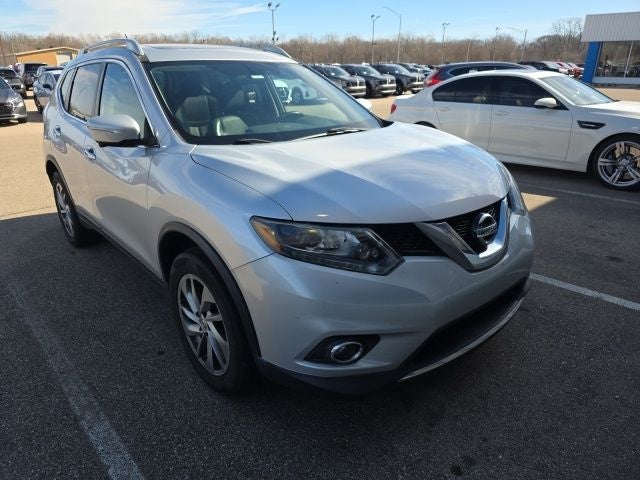 Used 2014 Nissan Rogue SL with VIN 5N1AT2MVXEC811089 for sale in Columbus, IN