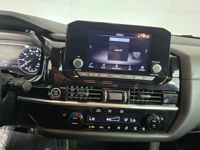 2024 Nissan Pathfinder SV