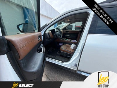 2025 Nissan Pathfinder Platinum