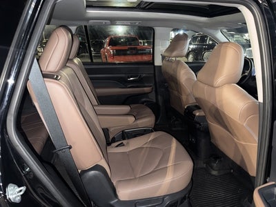 2024 Toyota Grand Highlander Platinum