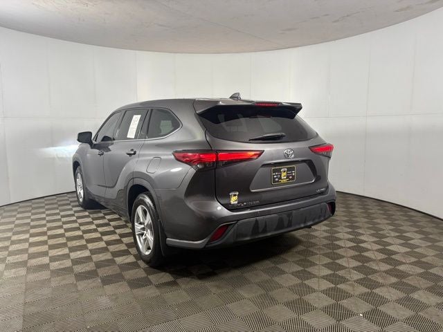 2021 Toyota Highlander LE
