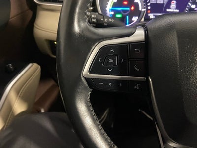 2022 Toyota Highlander Hybrid XLE
