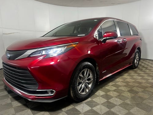 2021 Toyota Sienna XLE