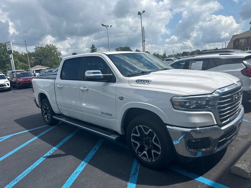 2026 RAM 1500 Laramie Crew Cab 4x4 5'7" Box
