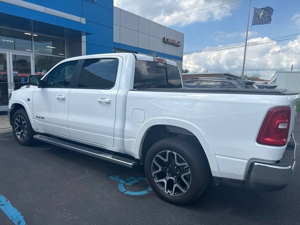 2026 RAM 1500 Laramie Crew Cab 4x4 5'7" Box