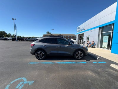 2022 Ford Escape SE