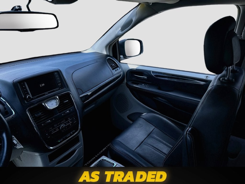 2015 Chrysler Town & Country Touring