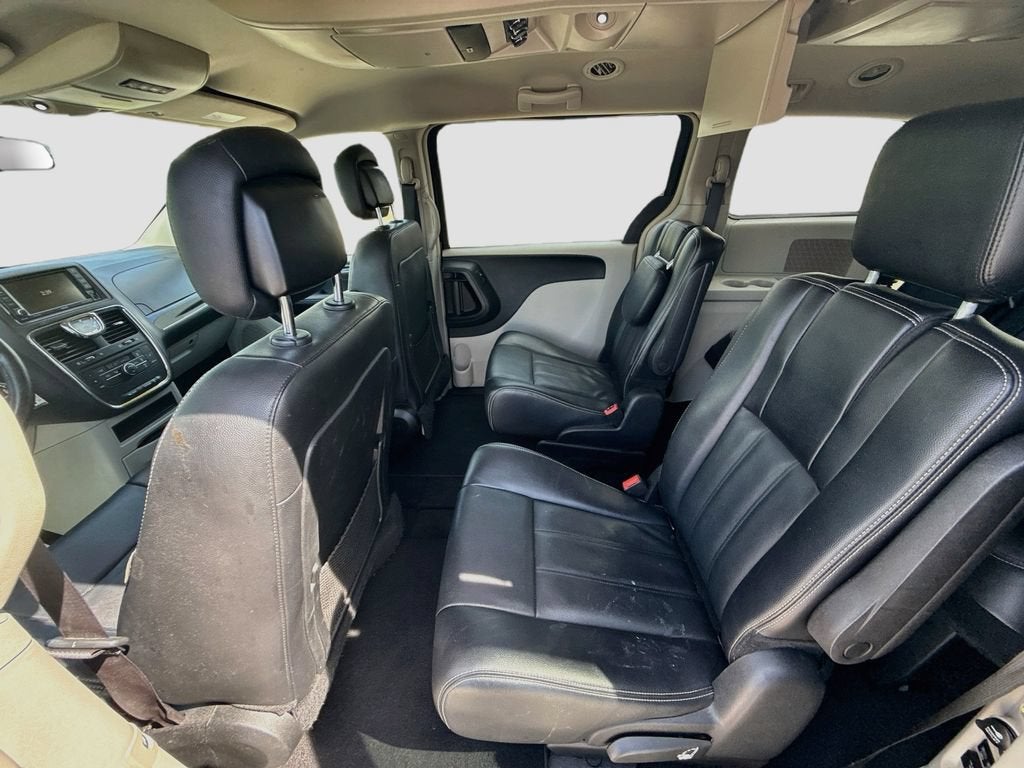 2015 Chrysler Town & Country Touring