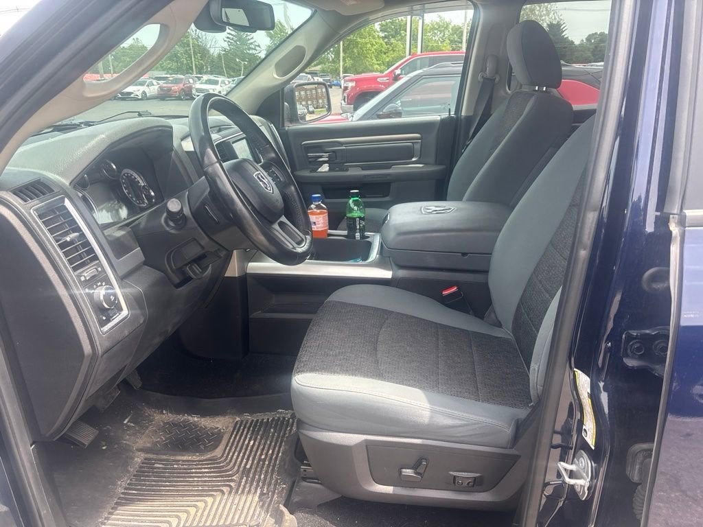 2018 RAM 1500 Big Horn Crew Cab 4x4 5'7" Box