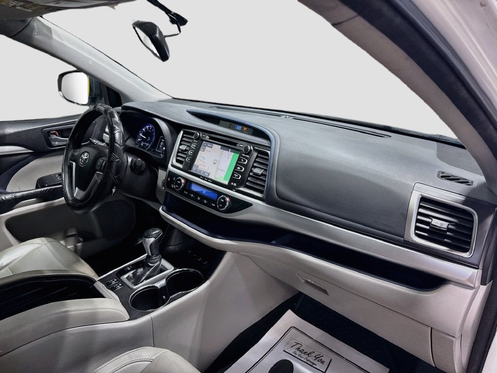 2016 Toyota Highlander XLE V6