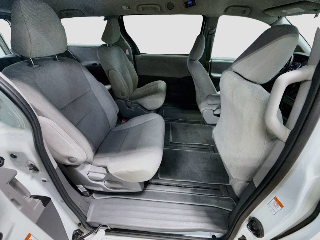 2020 Toyota Sienna L