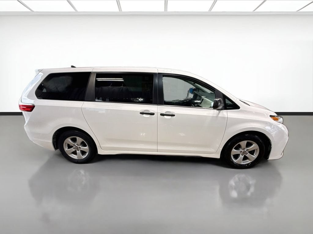 2020 Toyota Sienna L