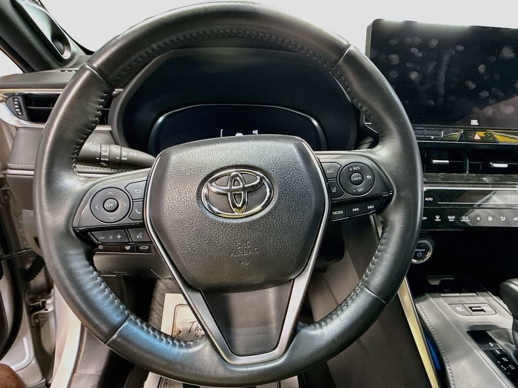 2023 Toyota Venza LE