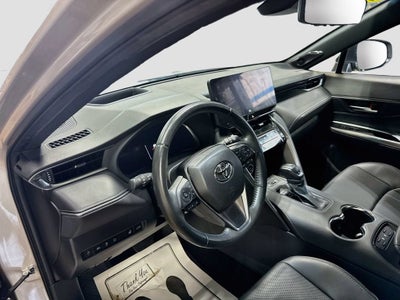 2023 Toyota Venza LE
