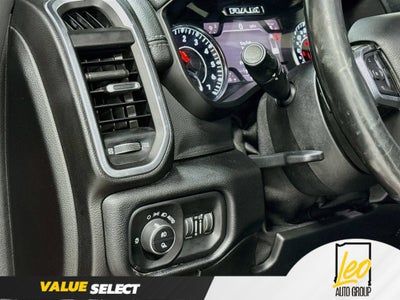 2020 RAM 1500 Laramie Crew Cab 4x4 5'7" Box