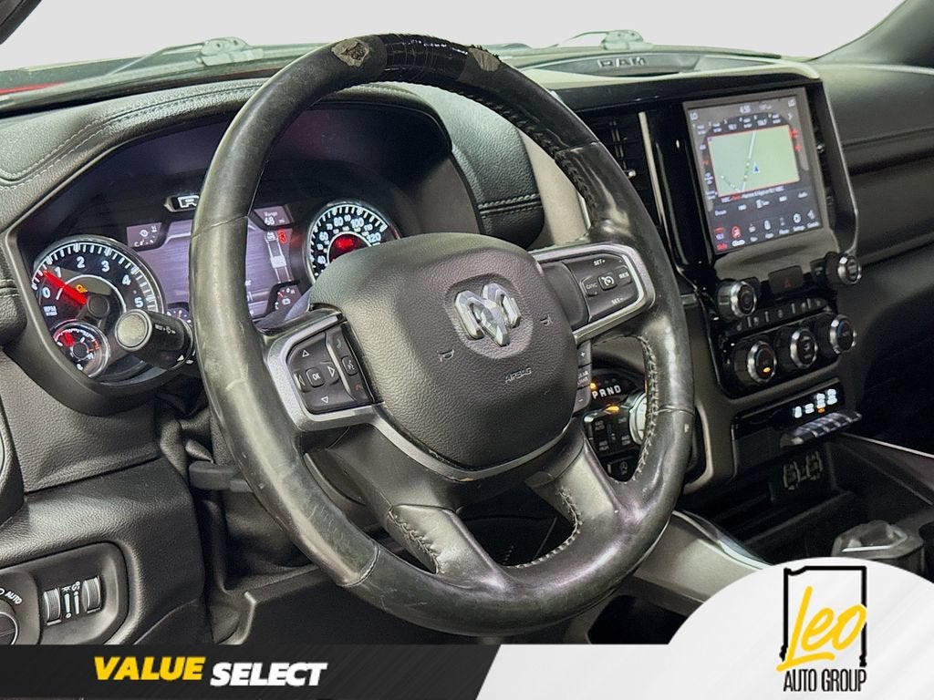 2020 RAM 1500 Laramie Crew Cab 4x4 5'7" Box