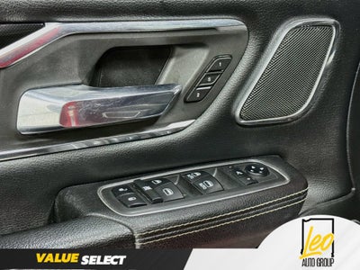 2020 RAM 1500 Laramie Crew Cab 4x4 5'7" Box