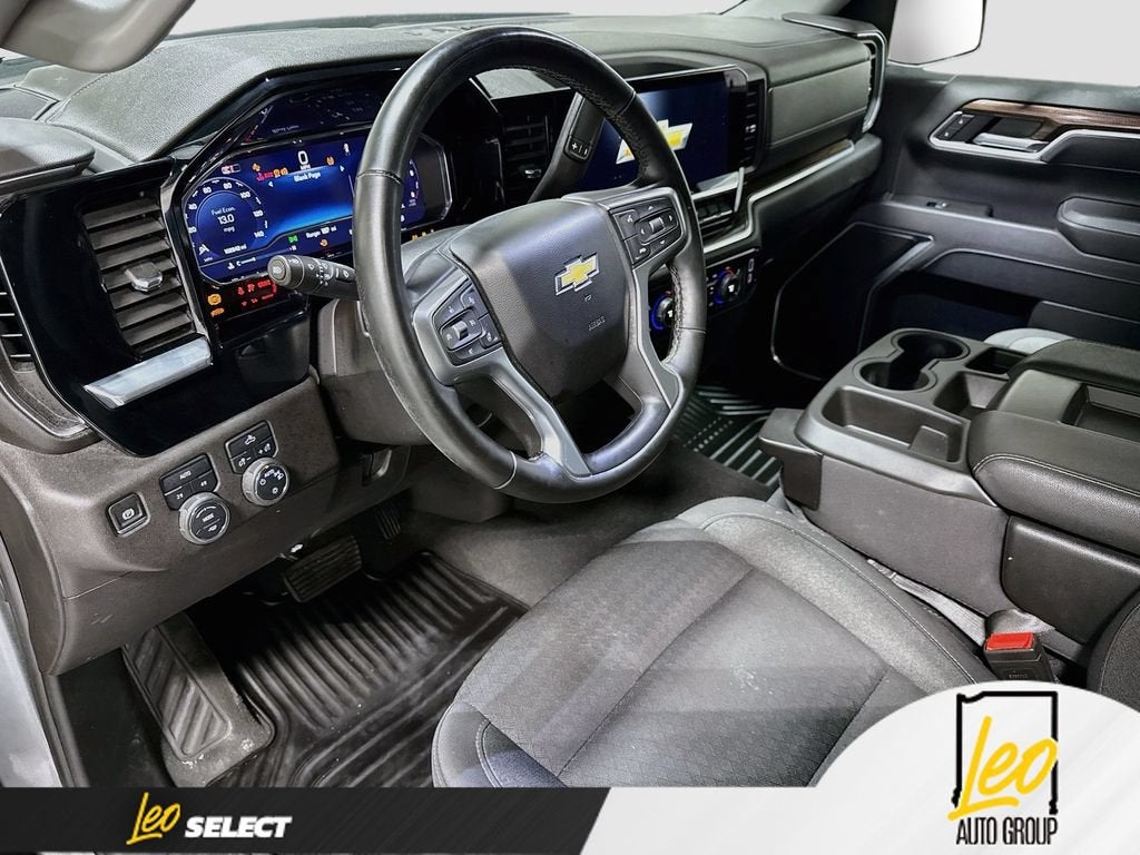 2025 Chevrolet Silverado 1500 LT (2FL)