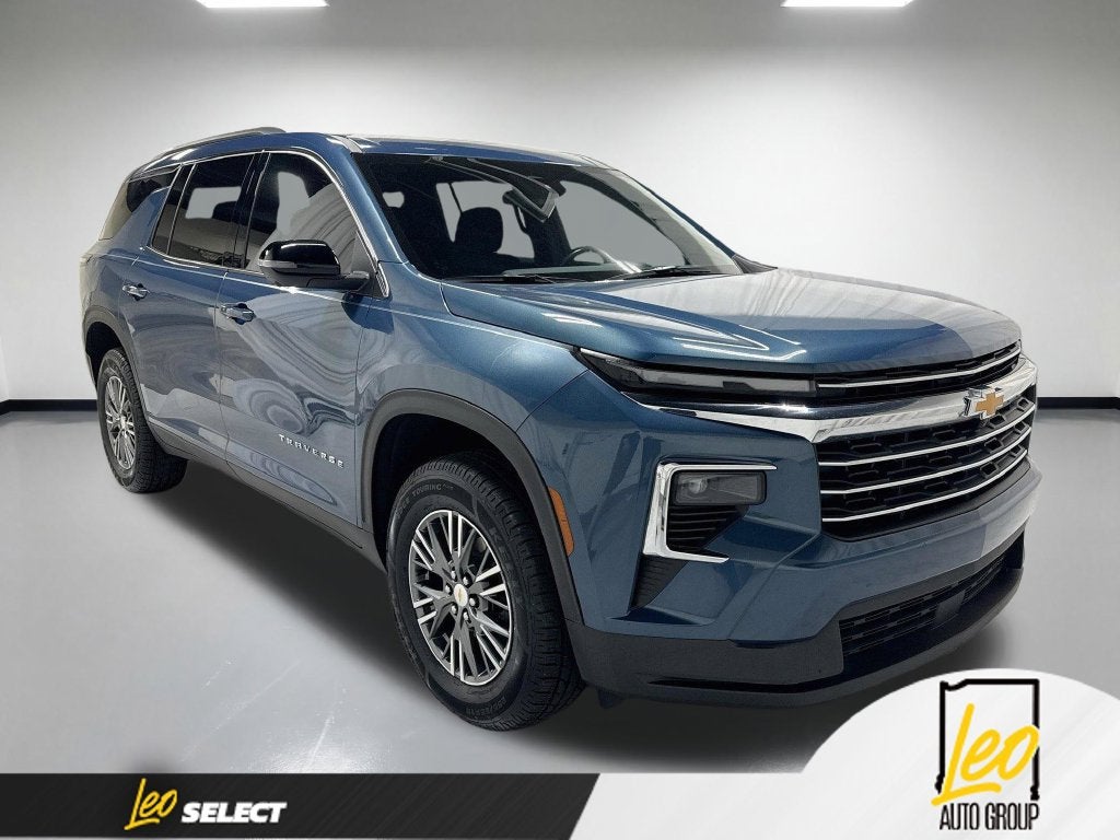 2024 Chevrolet Traverse LT