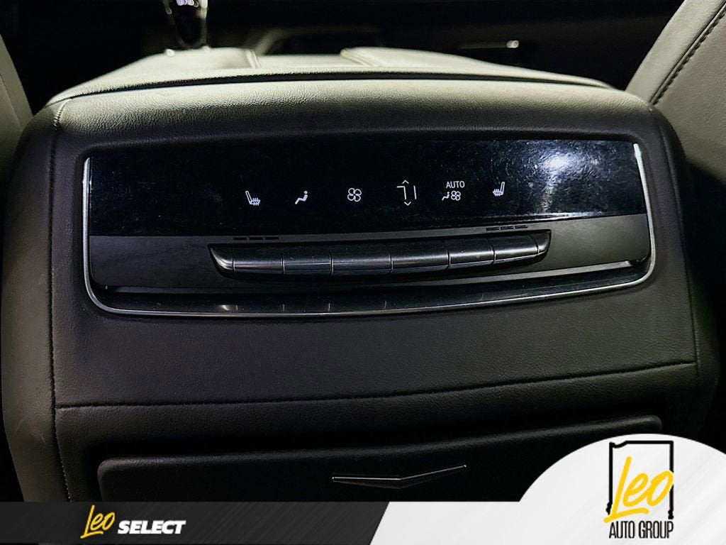 2022 Cadillac Escalade Sport