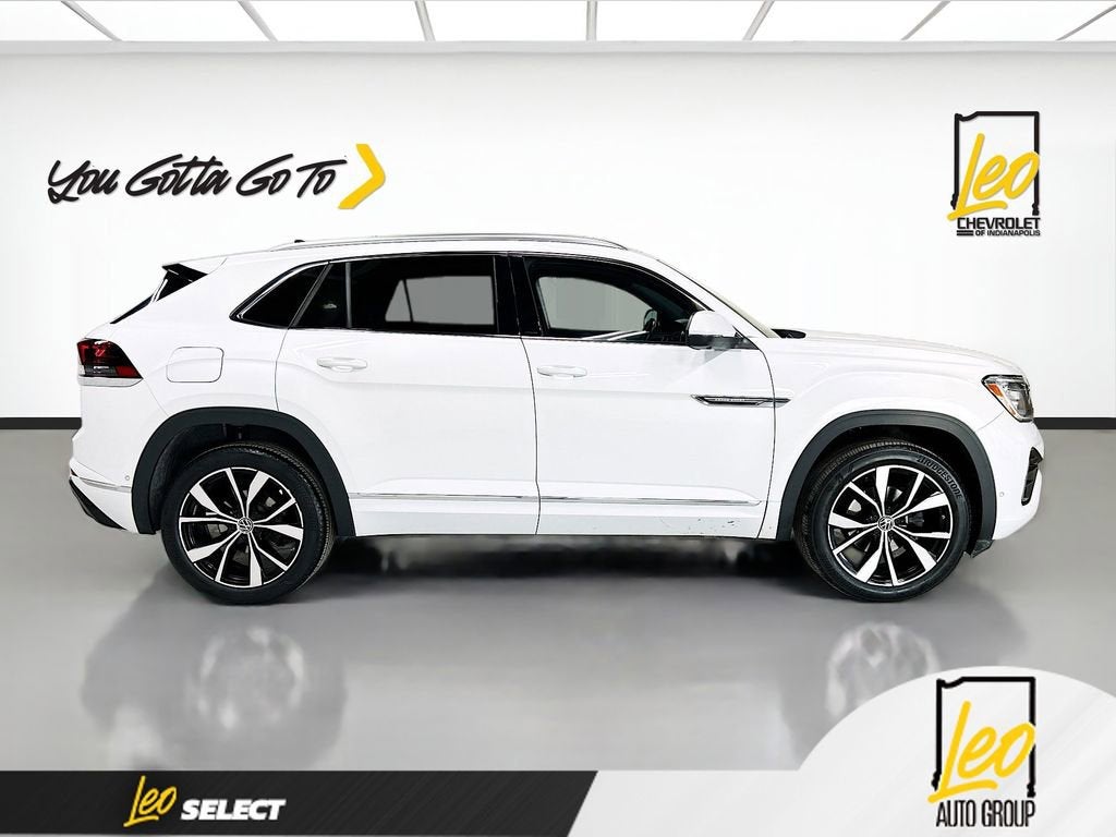 2024 Volkswagen Atlas Cross Sport 2.0T SEL Premium R-Line
