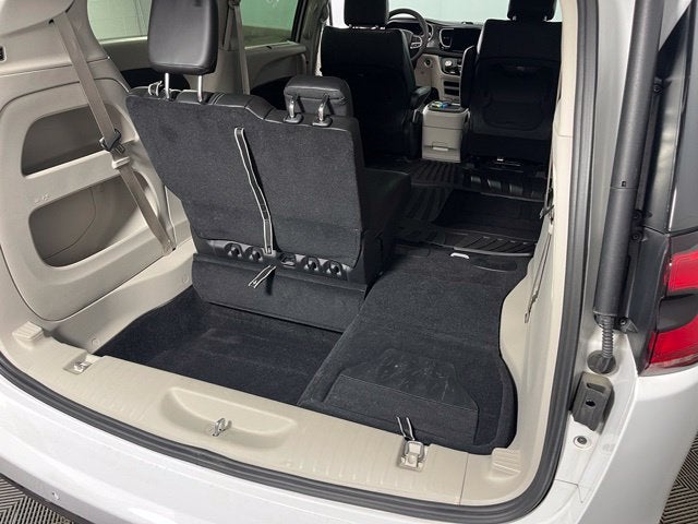 2024 Chrysler Pacifica Touring L AWD