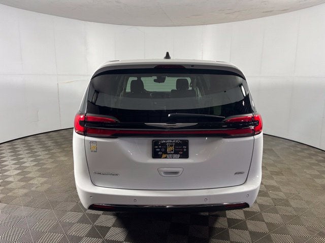 2024 Chrysler Pacifica Touring L AWD