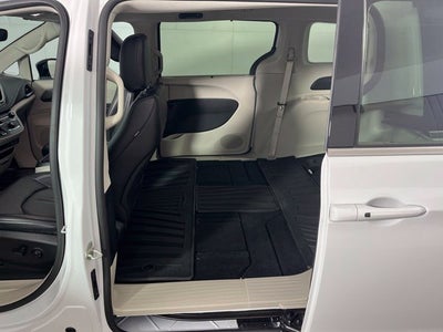 2024 Chrysler Pacifica Touring L AWD