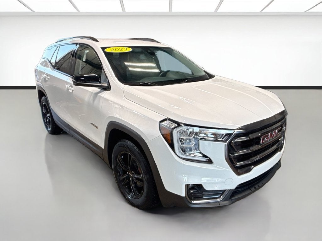 2023 GMC Terrain AT4